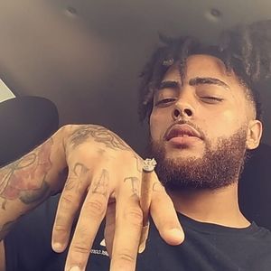 Meet your Posher, Dee